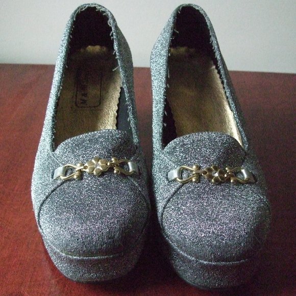 Silver Glitter Platform High Heels. Size 7 1/2 US. Made in Italy. M & M Shoes - Picture 5 of 7